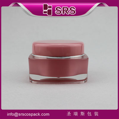 خرید شکل مربع رنگ صورتی زیبا ظرف مراقبت از پوست،تزریق شیشه های آرایشی پلاستیکی online manufacture